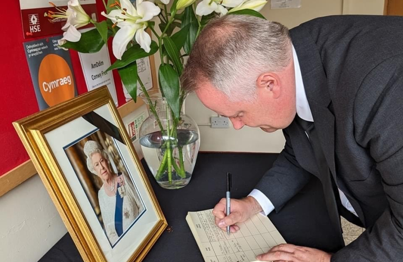 People encouraged to sign Books of Condolence for Her Majesty Queen Elizabeth II