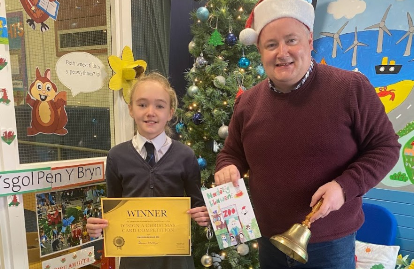 Arty animals land schoolgirl top prize in Christmas Card competition